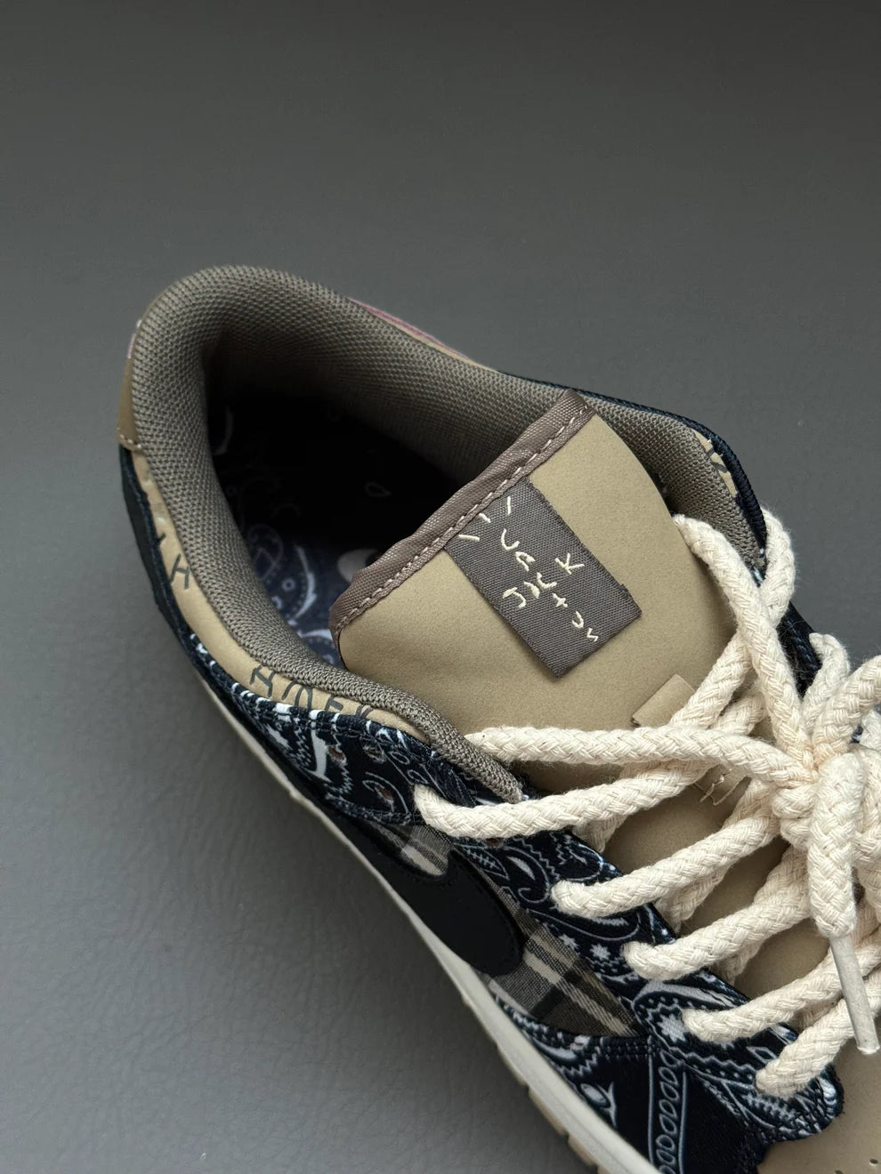 Nike SB Dunk Low x Travis Scott